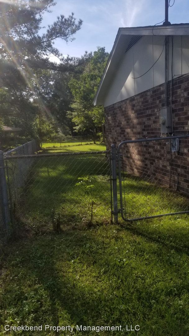 Building Photo - 3 br, 1 bath House - 4473 Elderwood