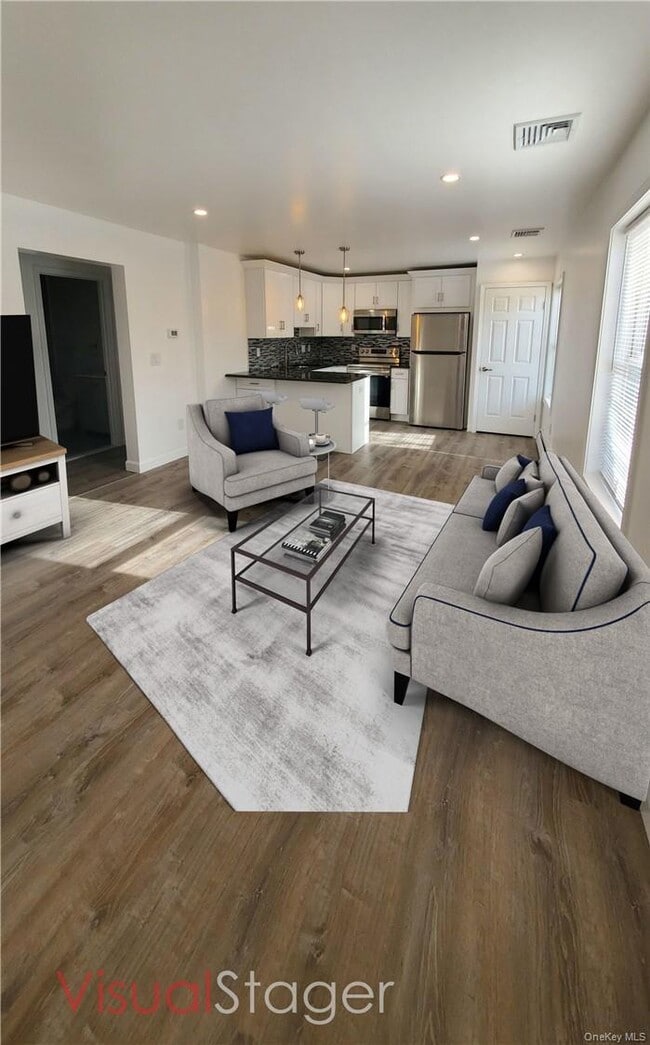 Building Photo - 7 White Plains Ave