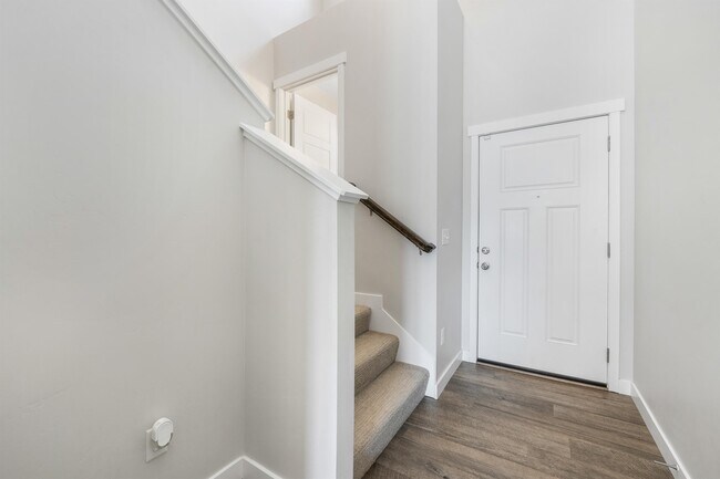 Foto del edificio - 5193 Copeland Dr