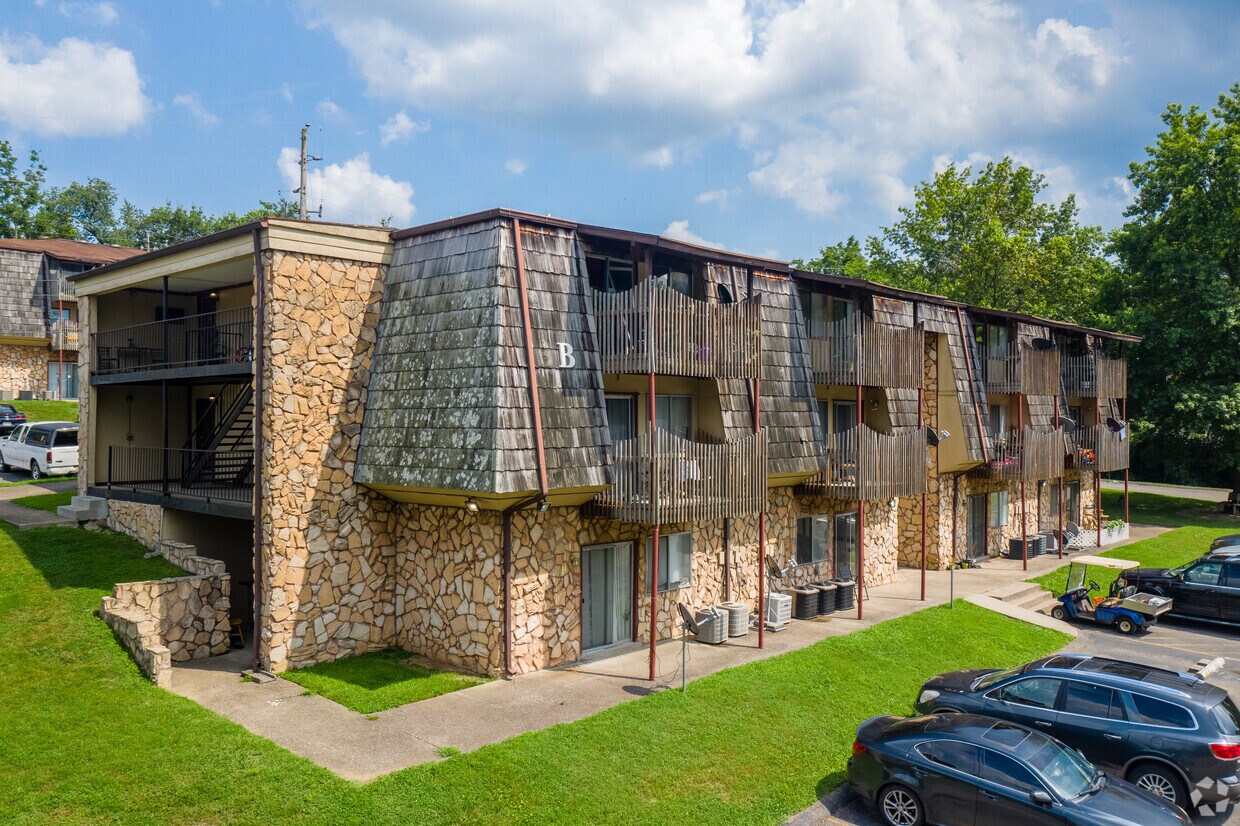 Hartford House Apartments 111 Whitsett Rd Nashville, TN