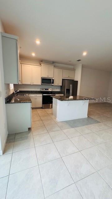 Building Photo - 1128 Lakeshore Breeze Pl