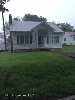 Building Photo - 206 Bell Ave