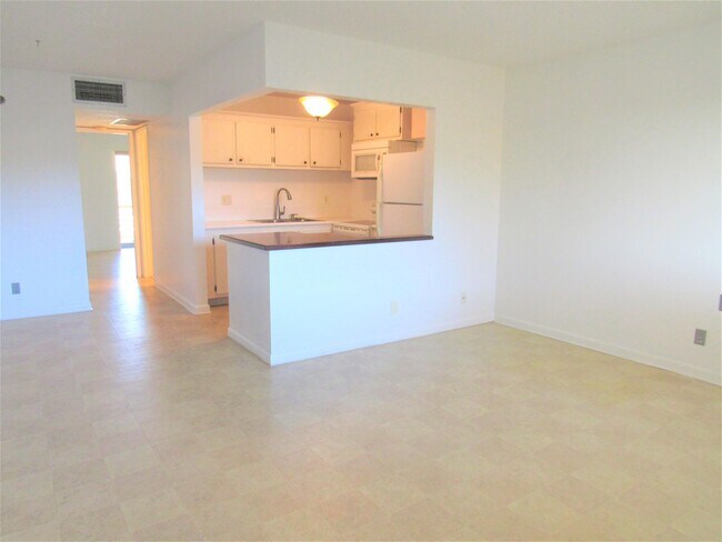 Foto del edificio - 600 Village Green Ct