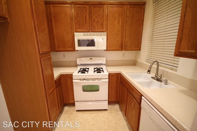 Building Photo - 3 br, 2.5 bath House - 8122 Crystal Walk C...