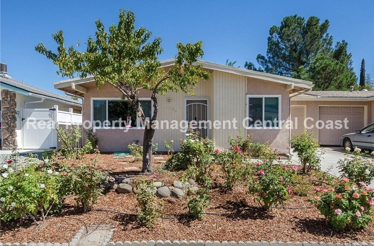 Primary Photo - LEASE PENDING - Charming Paso Robles Home ...