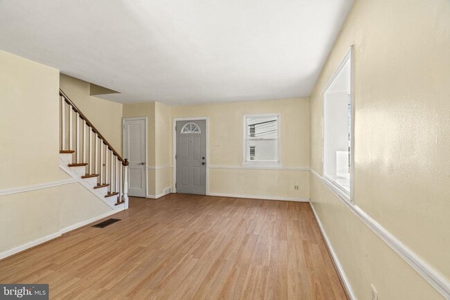 Building Photo - 326 E Rambo St