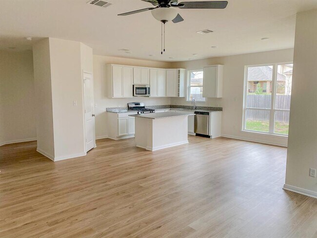 Foto del edificio - 13409 W Summerchase Cir