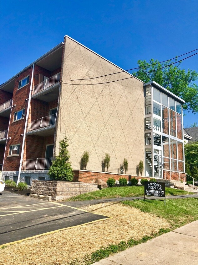 2935 Marshall Ave - 2935 Marshall Ave