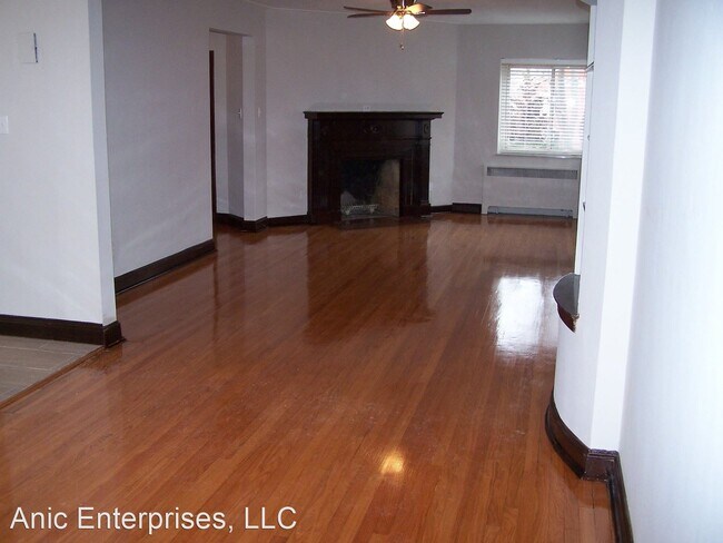 Building Photo - 2 br, 1 bath Apartment - 6202 Nottingham