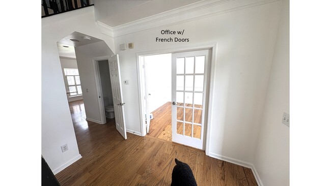 Building Photo - 721 Braemere Dr