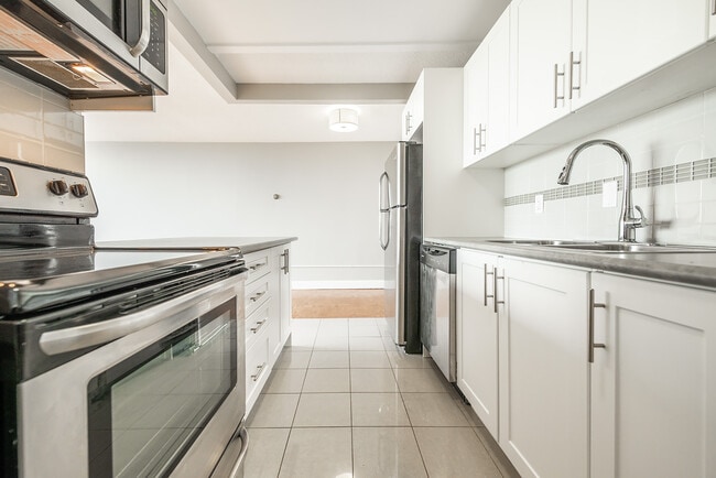 Building Photo - Goodacre Towers Apartments