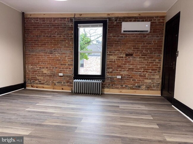 Foto del edificio - 121 E Washington St