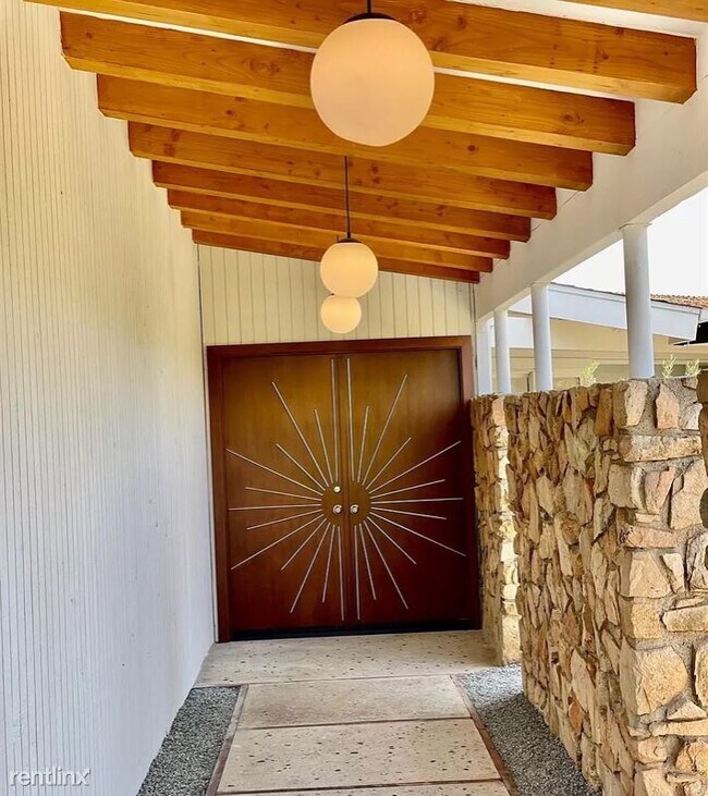 Foto del edificio - 2 br, 2 bath House - 2166 Warmlands Ave