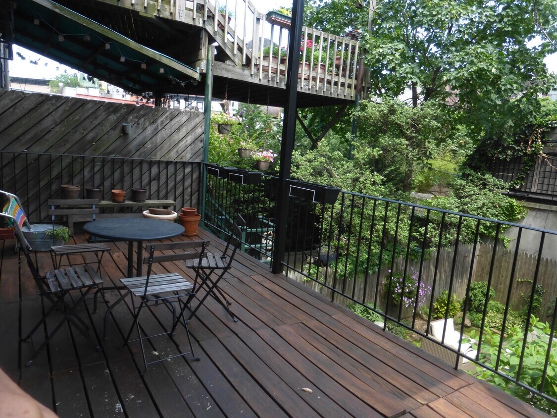 Patio - 15 7th Ave