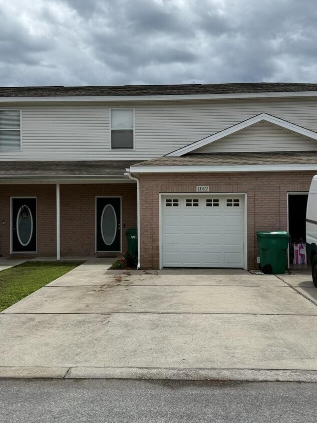 Primary Photo - 1012 Anniston Ct