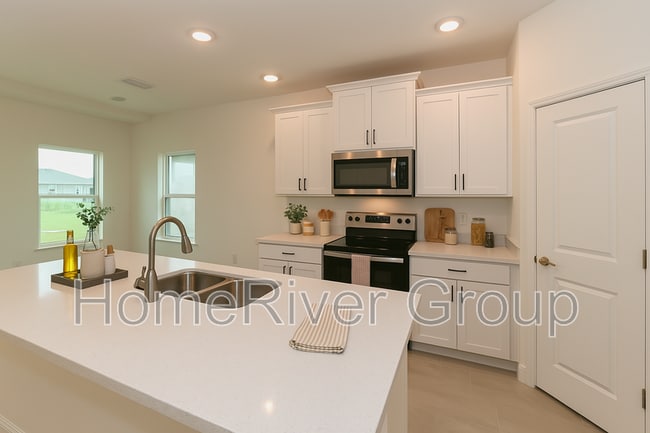Building Photo - 16886 Lazzo Dr