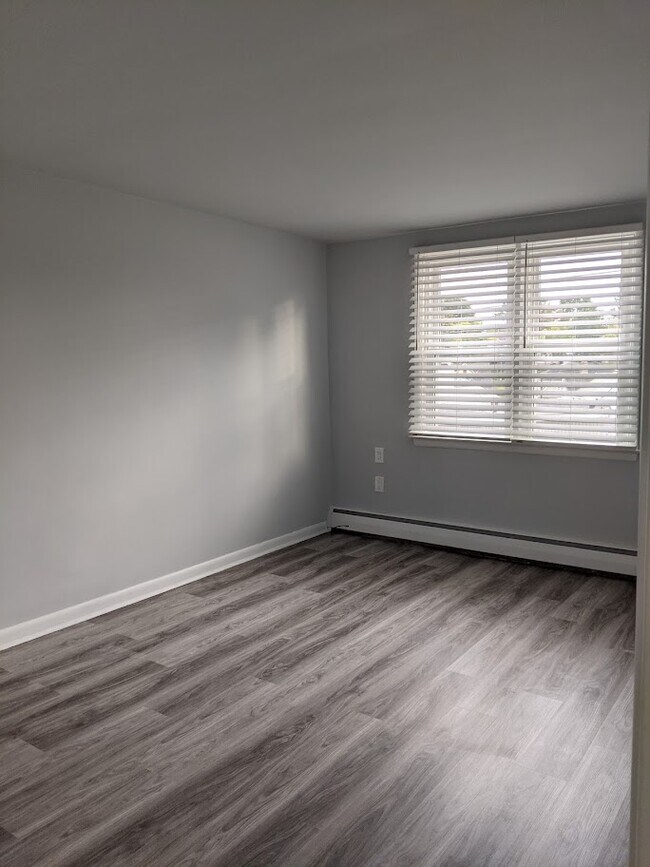 Foto del edificio - 766 Burmont Rd