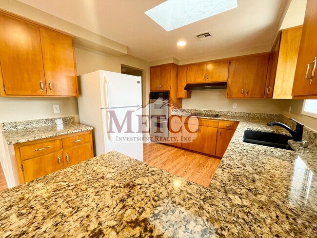 Building Photo - 07802