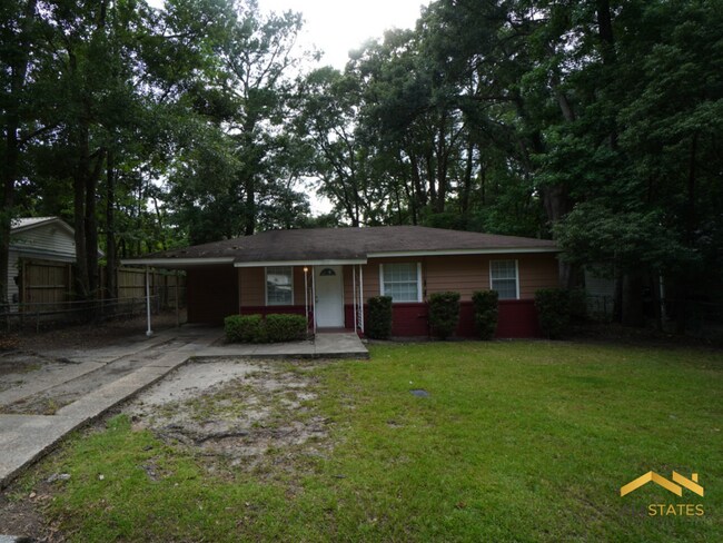 Foto del edificio - 2808 Southwood Dr