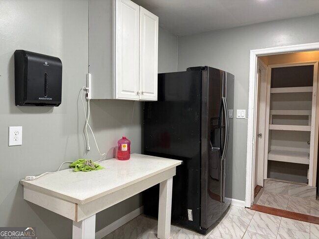 Foto del edificio - 979 Cone Rd