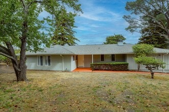 Building Photo - 1360 Millbrae Ave