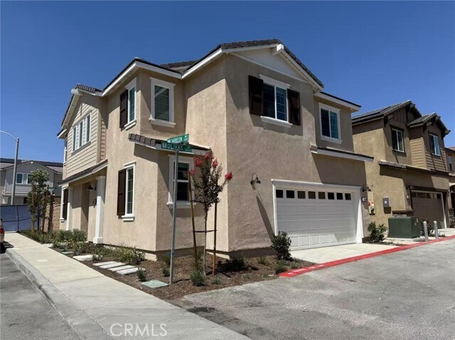 Building Photo - 16040 Olivas Ln