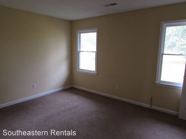 Foto del edificio - 3 br, 1 bath House - 100 Annie St