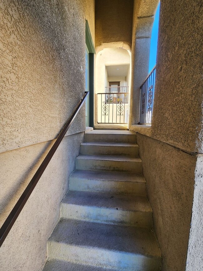 Building Photo - Fabulous 3-Bedroom, 3.5-Bathroom Home with...