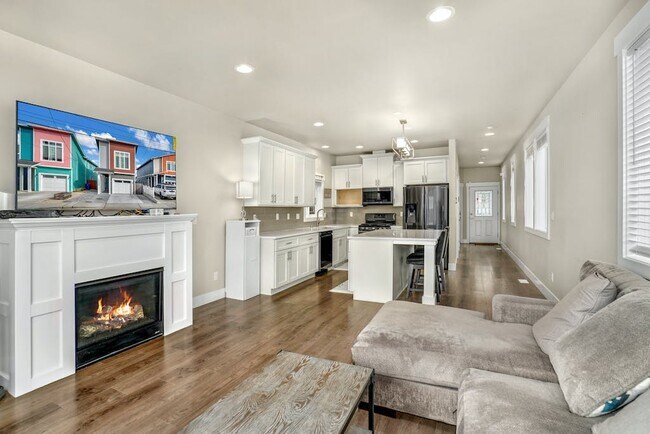 Living Room - 10232 17th Ave SW