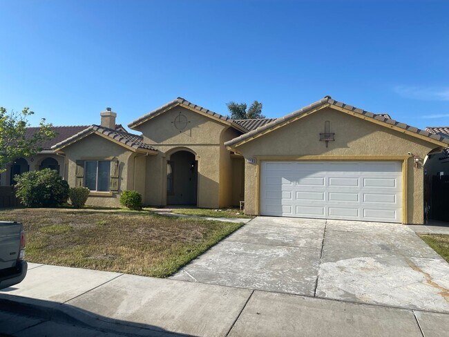 Building Photo - Available Now! Stunning 4 Bedroom, 3 Bathr...