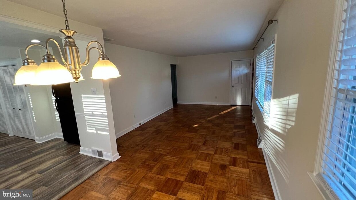 3 Elinor Ave, Stratford, NJ 08084 House Rental in Stratford, NJ