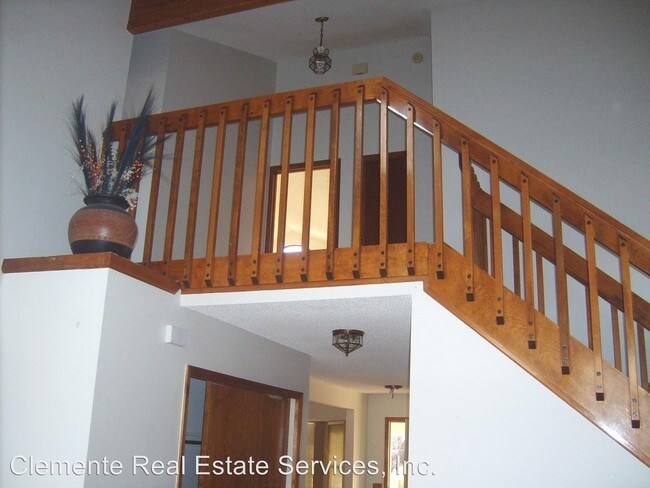Building Photo - 3 br, 2.5 bath House - 4910 Ramblewood Drive