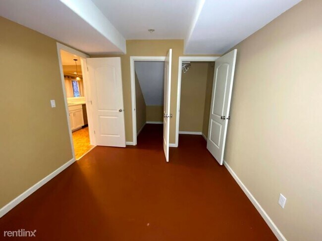 Building Photo - 2 br, 1 bath Apartment - 3647 NW Orchard Ct