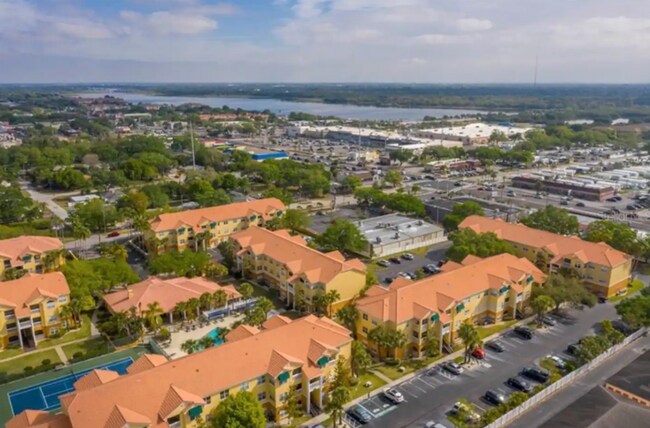 Foto del edificio - Stunning 1-Bedroom Condo in Seminole – Jus...