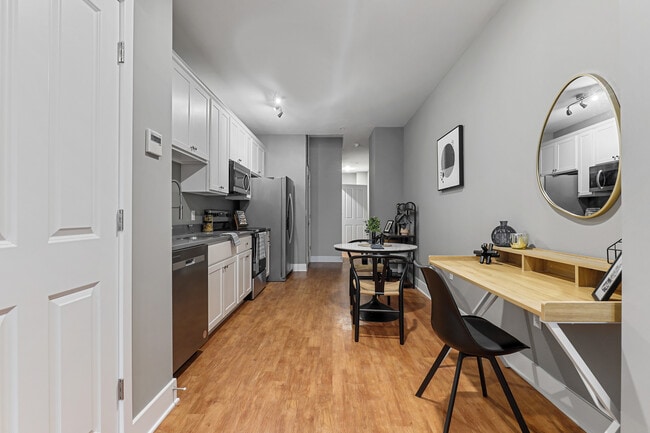 Building Photo - 300 W Fayette St