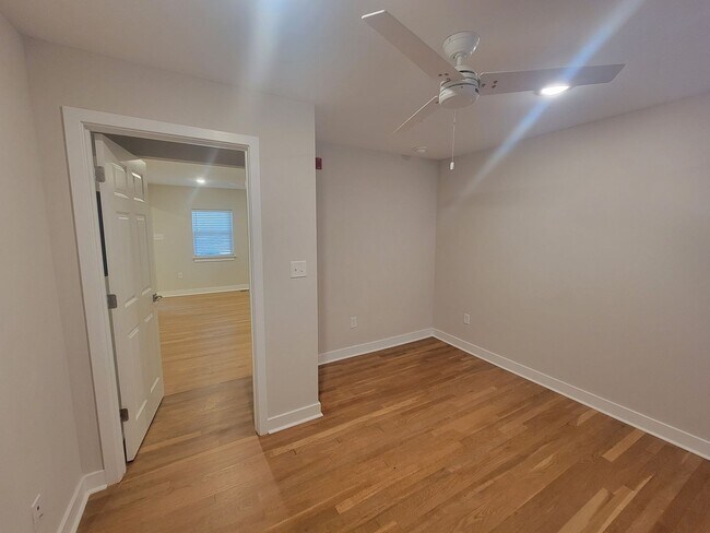 Foto del edificio - 1111 N Thompson St