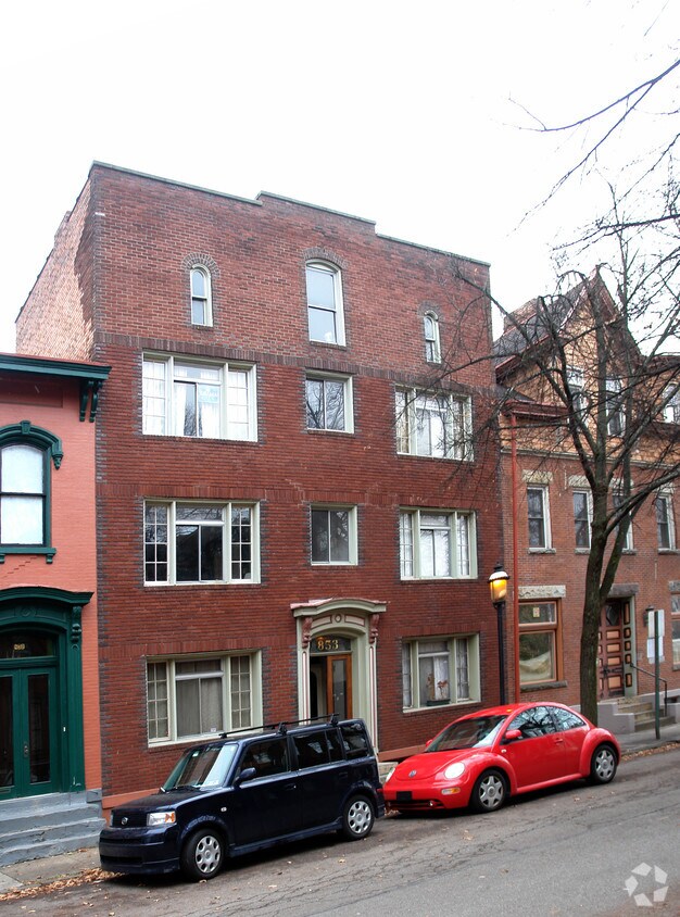 Foto del edificio - 853 Beech Ave