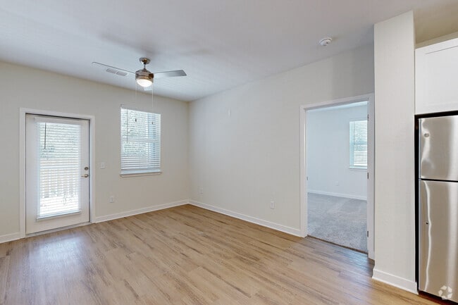 2BR, 2BA - 1,077SF - Living Room - Madison Shores