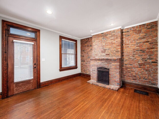 Foto del edificio - Central German Village Location!