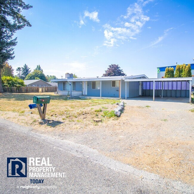 Building Photo - Great 3 Bedroom With Covered Carport!