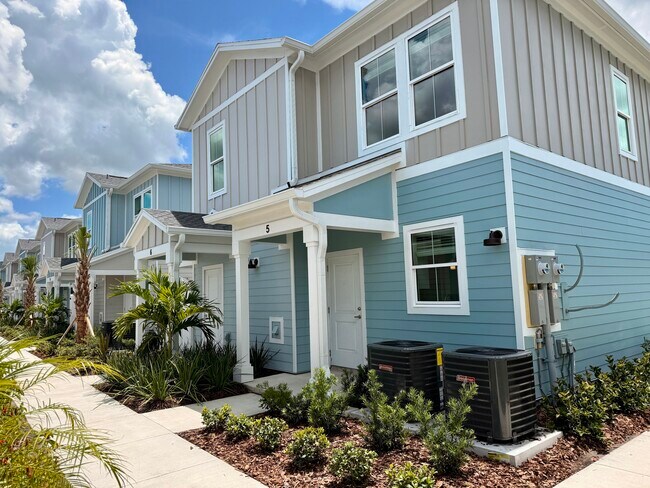 Building Photo - Villas at Venice