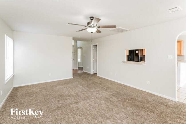 Building Photo - 24027 Holleygate Ct