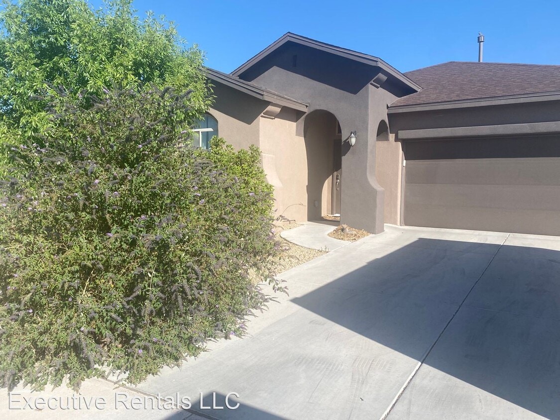 1391 Bison Spring Dr, Las Cruces, NM 88012 House Rental in Las Cruces