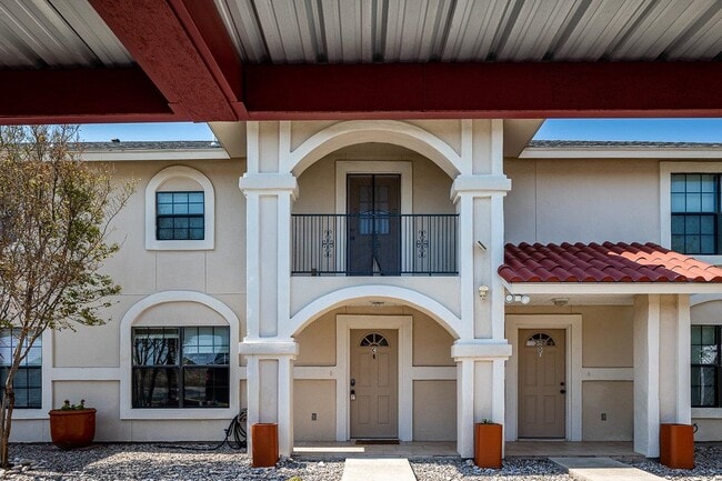 Building Photo - 100 Ramon Cardenas Dr