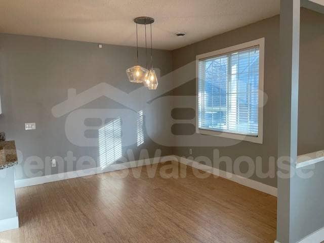 Building Photo - Available August 1 - Move In Ready Bailey's Arbor 3 Bedroom 2 Bath Townhome in Woodbury