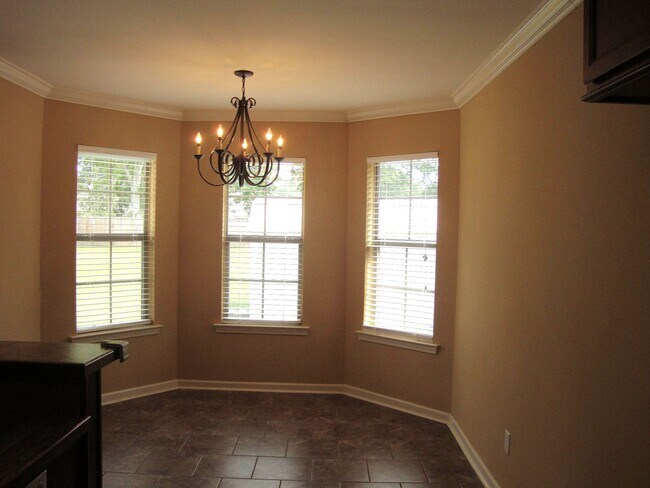 Building Photo - 108 Chevalier Blvd