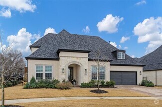 Building Photo - 350 Pearland Dr