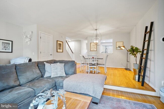 Building Photo - 405 Davis Ave SW
