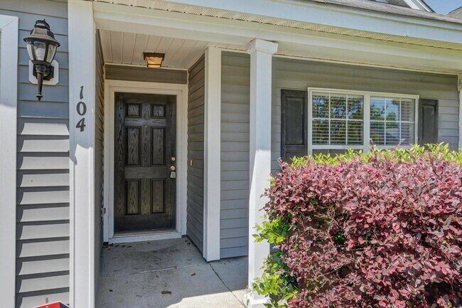 Building Photo - 104 Wildberry Ln