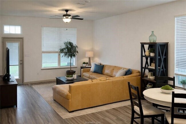 Foto del edificio - 1903 Taggart Trl